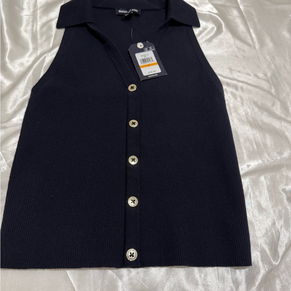 Black Sleeveless Button-Up Top